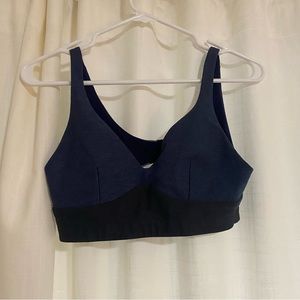 Outdoor Voices women’s sports bra size small